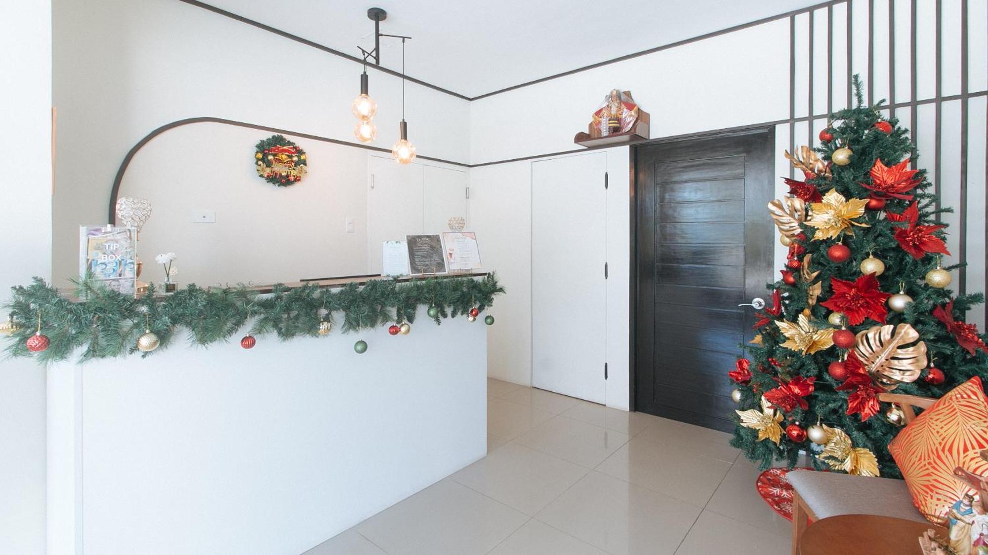 Reddoorz @ Leoncia Apartelle 曼达维市 外观 照片
